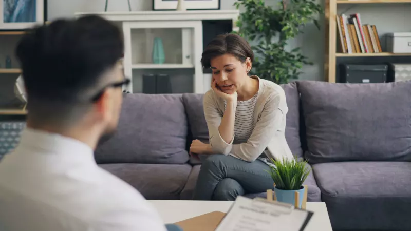 Psychological counseling can provide necessary support during cross-cultural adaptation, helping you find your cultural balance point faster.